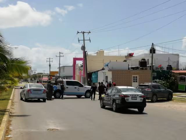 La agraviada solicitó el apoyo de los elementos policiales, quienes la exhortaron a interponer su denuncia ante la FGE en Chetumal