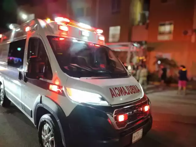 La víctima fue trasladada a un hospital cercano para recibir atención médica especializada