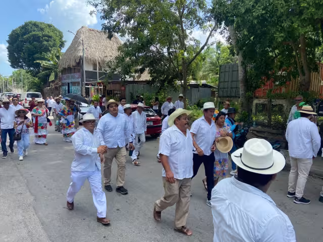 Este primer evento se llevó a cabo en 10 puntos de Bacalar
