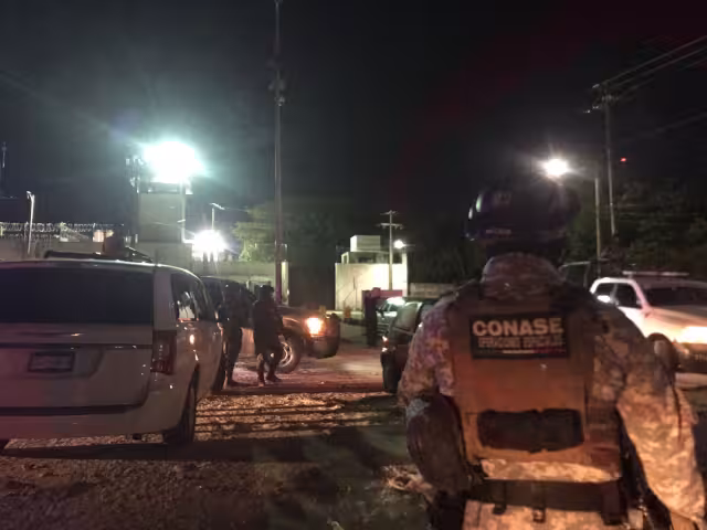 Trasladan a siete detenidos al Cereso de Cancún