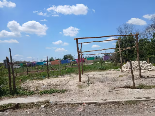 Vecinos alertan sobre ocupación ilegal de predio federal en Campeche