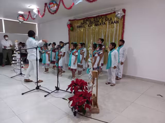 En el espectáculo presentado destacaron la interpretación y el vestuario de los niños