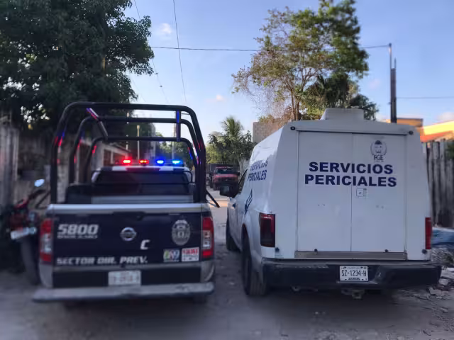 La zona fue acordonada ya que cerca del cuerpo quedaron casquillos percutidos calibre .223 y 9 milímetros