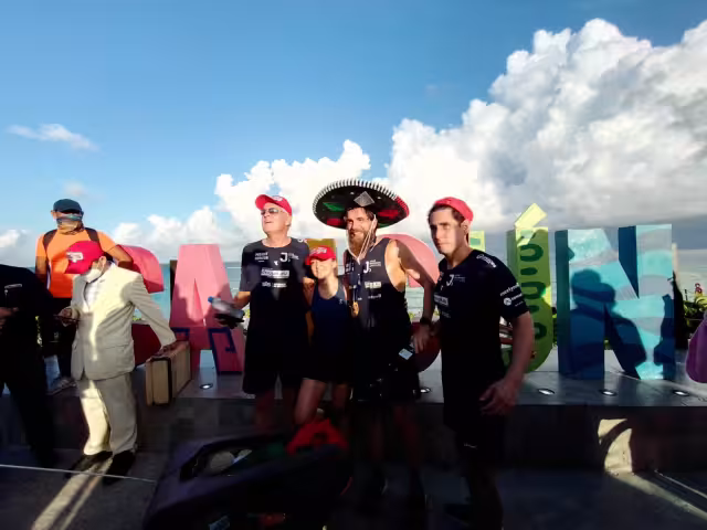 El momento fue de pura algarabía entre los corredores locales quienes hicieron de la tarde una verdadera fiesta deportiva