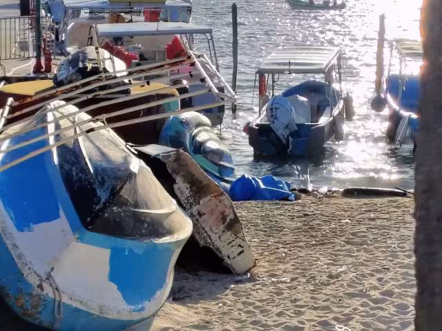 Autoridades acudieron al sitio para llevar a cabo las investigaciones y el levantamiento del cuerpo