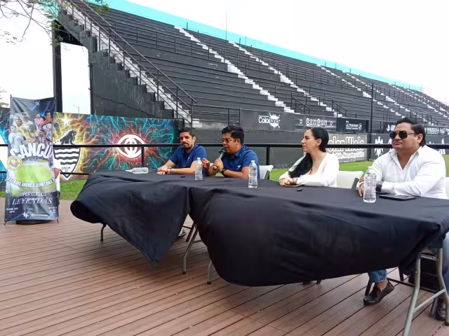 La presentación se realizó en conferencia de prensa, en el bar ‘La Nueve’ en el interior del Estadio Andrés Quintana Roo