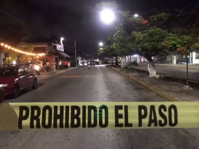 La zona en la que asesinaron al trabajador del Ayuntamiento de Cancún fue acordonada por autoridades
