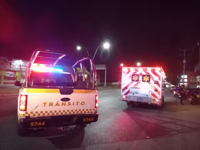 Los accidentados fueron atendidos por los paramédicos en el lugar del incidente