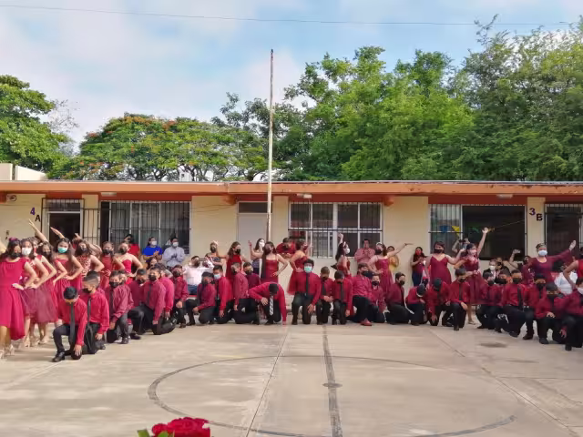 Se han destinado más de 180 millones de pesos para rehabilitar las escuelas, luego de los constantes atracos de los que han sido parte