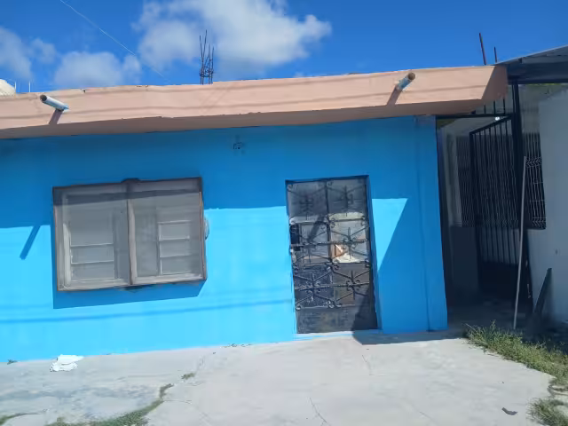 Delincuentes robaron una vivienda en la colonia Salsipuedes, en Escárcega.