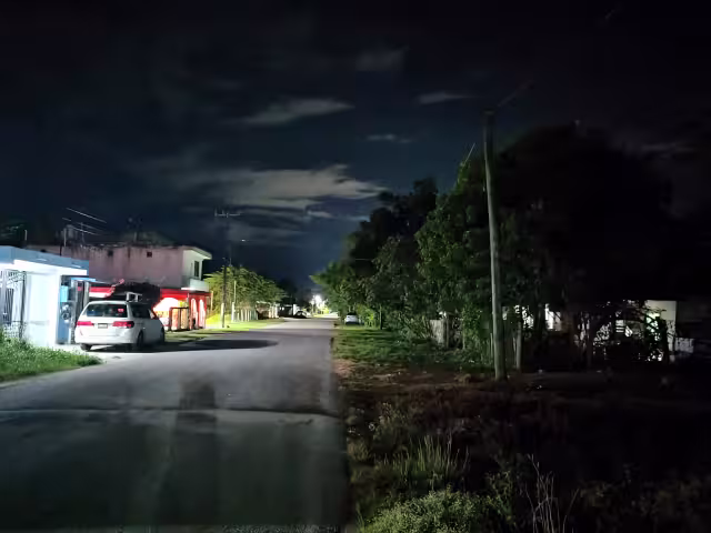 Habitantes de Xul-Ha viven entre apagones y penumbras