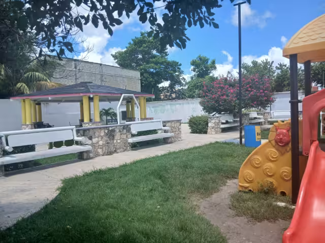 Empleado del Ayuntamiento de Escárcega sufrió el robo de su bicicleta.