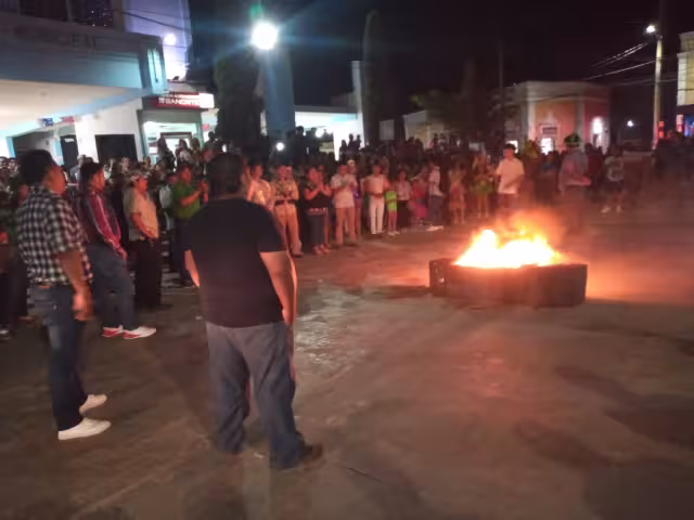 La quema del mal humor fue el lugar en donde las porras de los reyes se vieron las caras