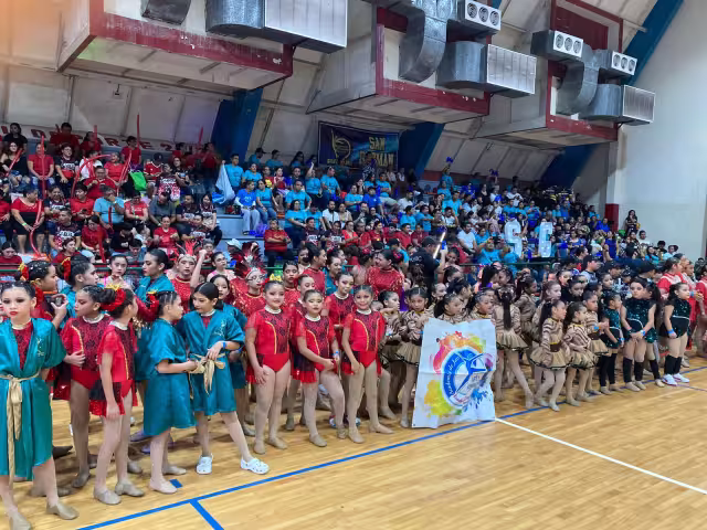 El Campeonato Estatal de Baile y Porristas 2025 reunió a escuelas de todo Benito Juárez en una jornada llena de talento y entusiasmo.
