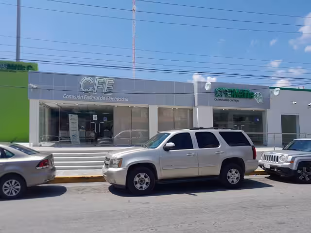 El encargado de los cajeros de la CFE llegó en la mañana y observó el robo