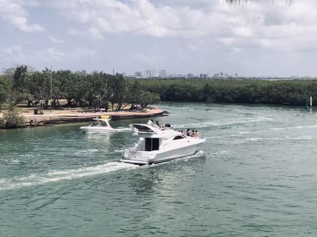 Náuticos sugieren una estrategia integral de saneamiento de la Laguna Nichupté de Cancún
