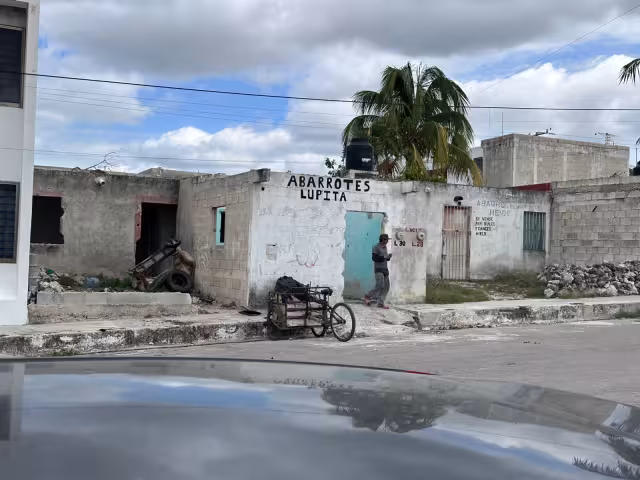 Sujetos quemaban basura para obtener metales.