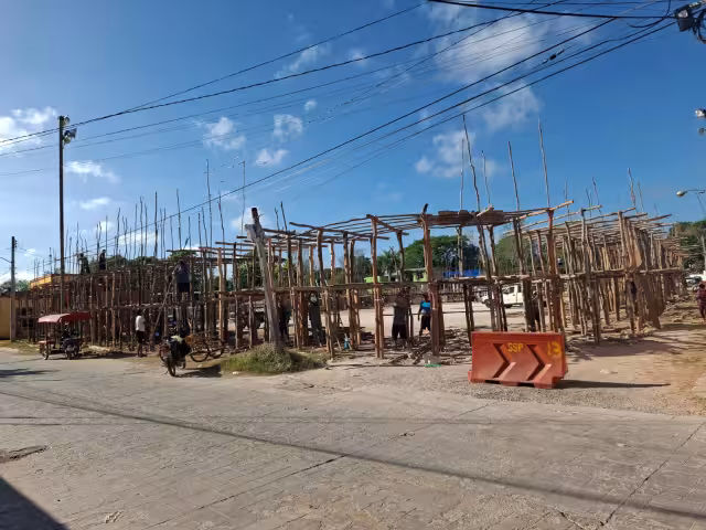 La construcción de cada palco para la feria taurina de Tenabo tiene un costo de entre 10 y 12 mil pesos.
