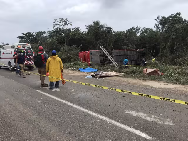 Entre los accidentes más sonados en lo que va del 2022, está la volcadura de un autobús de ADO en el municipio de Lázaro Cárdenas