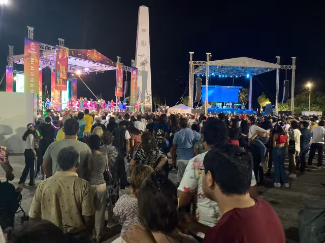 Rayito Colombiano hará su esperada presentación en unos momentos más en Chetumal, en la Explanada del Obelisco