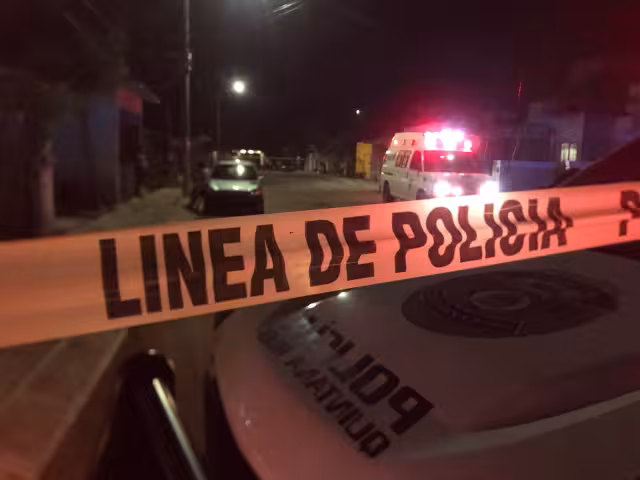 La víctima intentó defenderse con un machete
