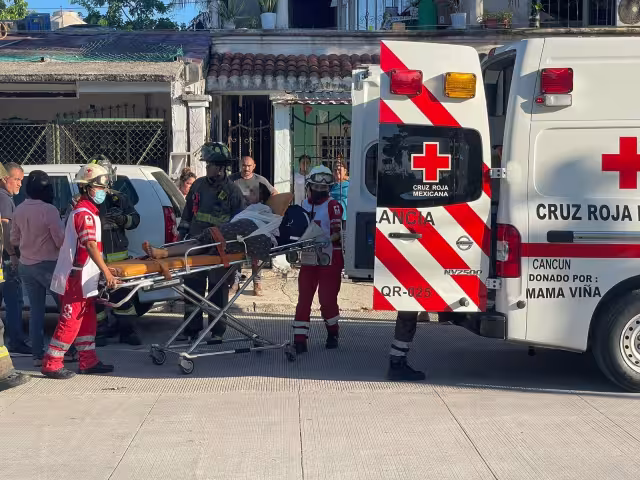 El menor fue trasladado al IMSS de Cancún con una herida en el brazo