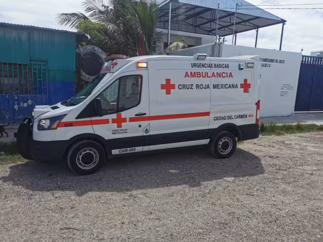 Paramédicos atendieron a la mujer de 60 años