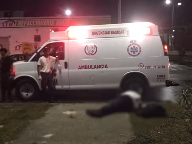 Peritos criminalistas se encargaron de procesar la escena y posteriormente trasladaron el cuerpo a la morgue