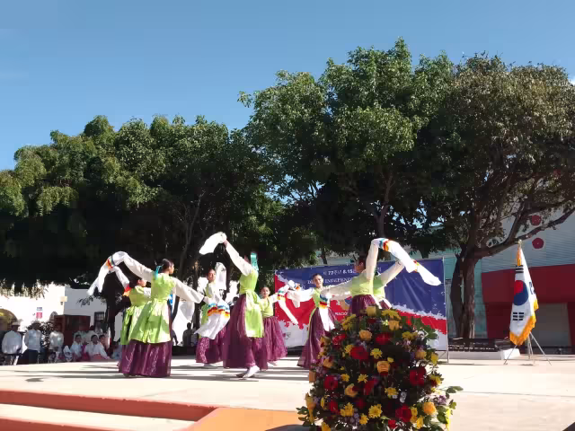 El evento de realiza en el Parque de Santiago, en Mérida