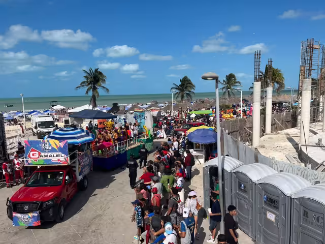 Se registró gran afluencia de personas en el malecón