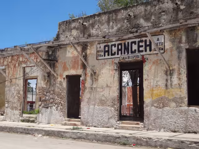 La estación del ferrocarril en el poblado se cae a pedazos a 111 años de su fastuosa inauguración