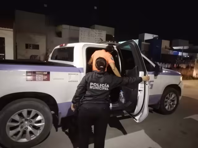 Una mujer fue detenida en el fraccionamiento Villas Lankin tras presuntamente poner en riesgo a sus hijos.