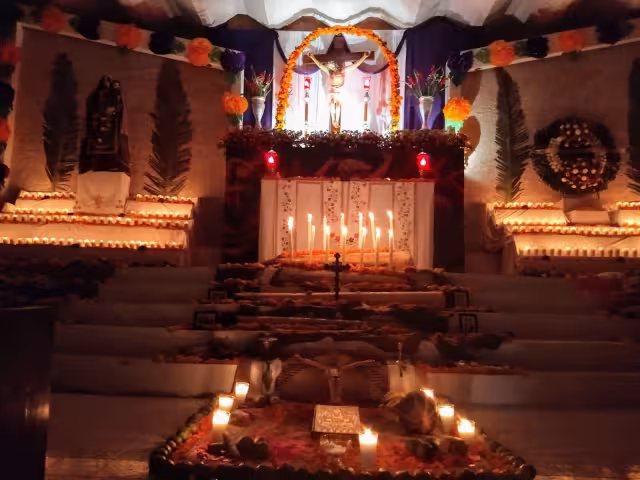 El martes 2 de noviembre se realizarán misas en horario de 7:00 AM en el Mercado Lázaro Cárdenas y a las 8:00 AM en la Parroquia