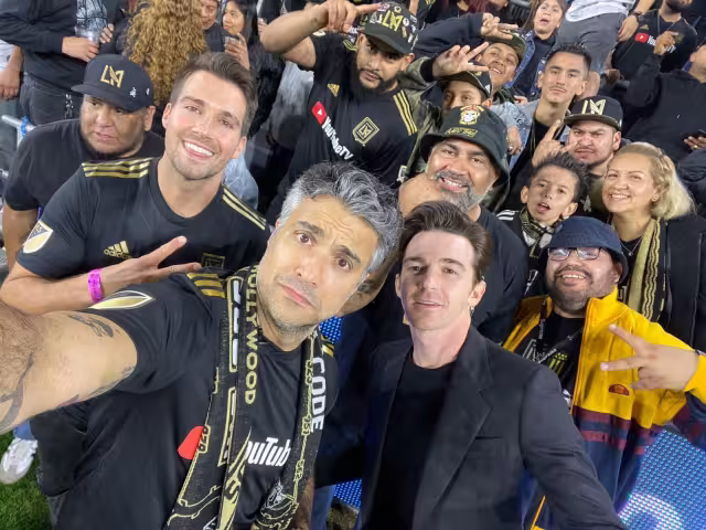 Jaime Camil recibió críticas en redes por confundir la letra del himno