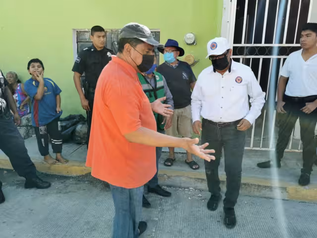 Esto causó enojo e indignación en los vecinos de la zona, ya que manifestaron estos topes los había colocado la administración anterior debido a que en ese lugar se han registrado una serie de accidentes fuertes