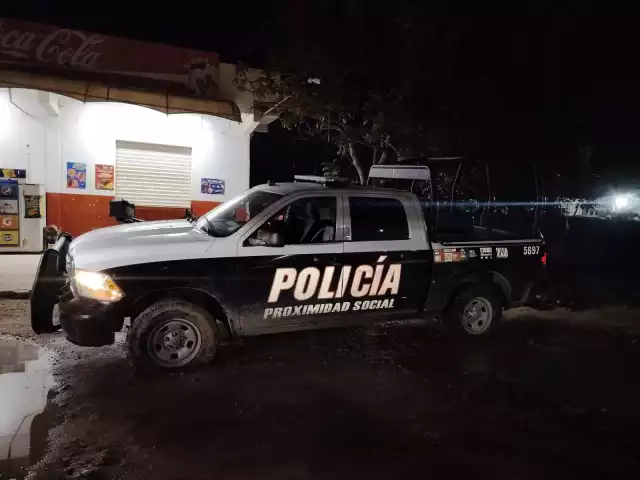 La camioneta Suburban fue localizada abandonada en la delegación Bonfil gracias a reportes de vecinos y trabajo de las autoridades