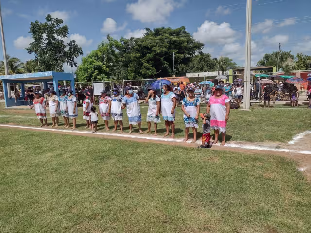 Las Amazonas llaman la atención por su forma tan peculiar de jugar