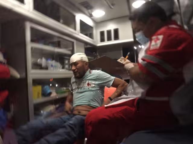 Las víctimas golpearon a un ciudadano común al confundirlo con un delincuente