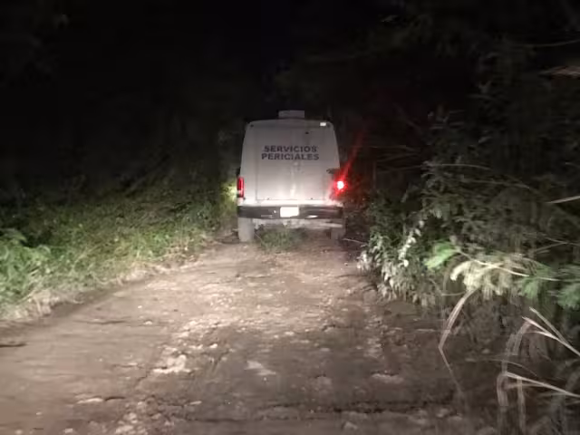 Abandonan cuerpo a espaldas del fraccionamiento Villas Morelos 2, en Puerto Morelos