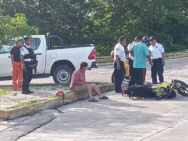 Un padre y su hija resultaron con fuertes golpes y escoriaciones tras ser arrollados por una camioneta en la avenida 56.