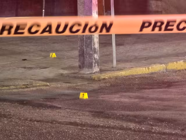 Elementos de Seguridad Pública procedieron al acordonamiento del área para la preservación de indicios