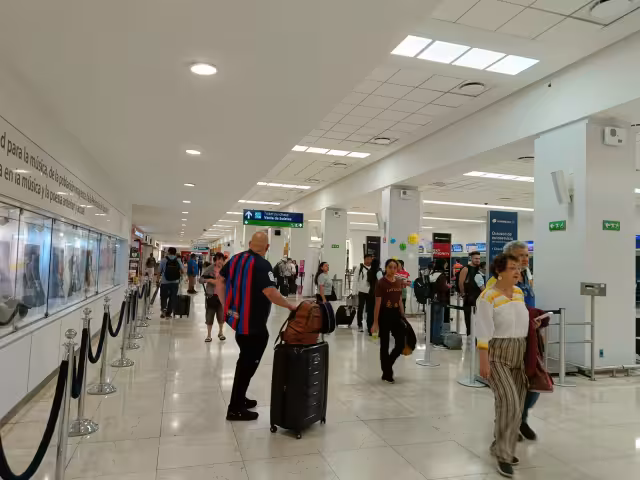 El Aeropuerto Internacional de Mérida operó sin contratiempos el sábado 5 de abril, a pesar del cielo nublado