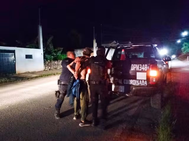 El hombre intentó esconderse, pero fue detenido por la SSP Yucatán