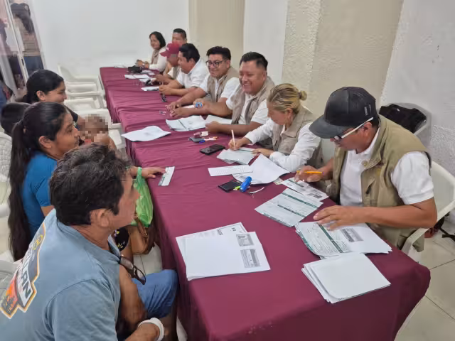 320 derechohabientes recibieron su tarjeta