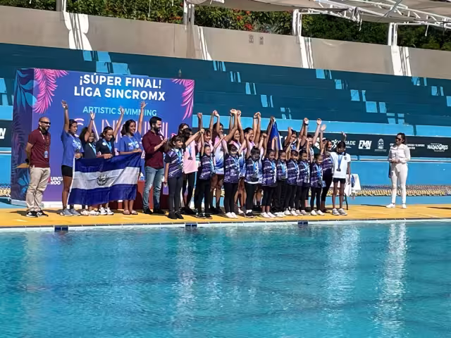 Brasil también estuvo presente con un equipo de atletas con discapacidad quienes también destacaron en sus rutinas