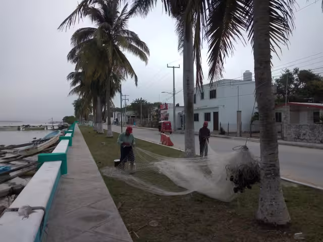 De los 750 “hombres de mar”, la mayoría decidió estancar sus lanchas ante el Frente Frío número 21 que acecha al Estado