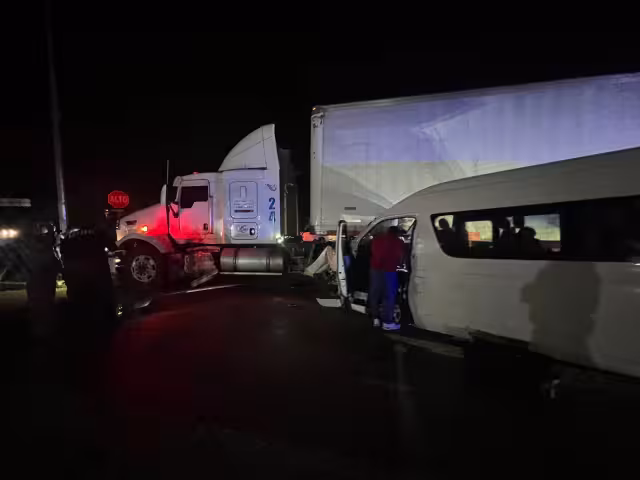 La Van de turismo venía de Playa del Carmen