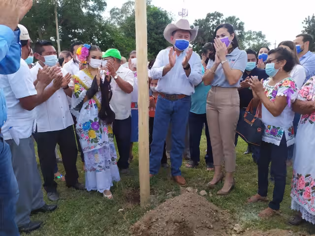 El recinto habilitado para la Feria de Reyes cuenta con la segunda plaza artesanal más grande de la República Mexicana, con la capacidad de cobijar a 5 mil personas
