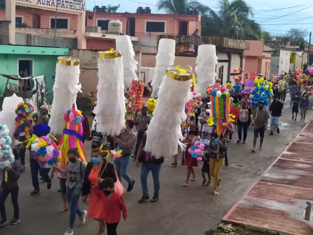 Los participantes partieron del parque Los Almendros, donde se ubica el local que cobija a los peregrinos