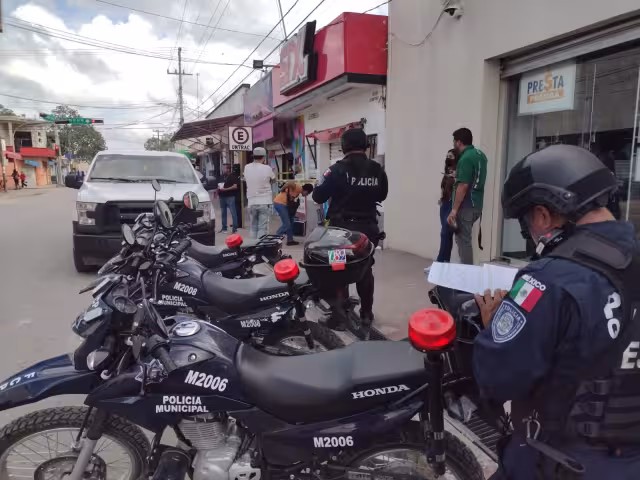 Se llevaron mercancía y más de 37 mil pesos en efectivo